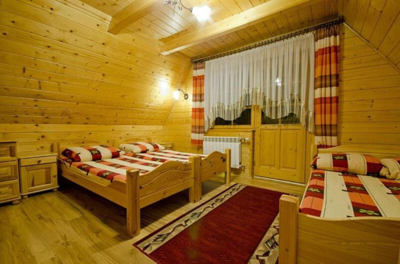 Pod Limba Apartment
